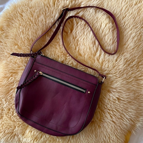 Ardene Faux Leather Maroon Adjustable Strap Shoulder Bag Tassel Tabs - Picture 3 of 15